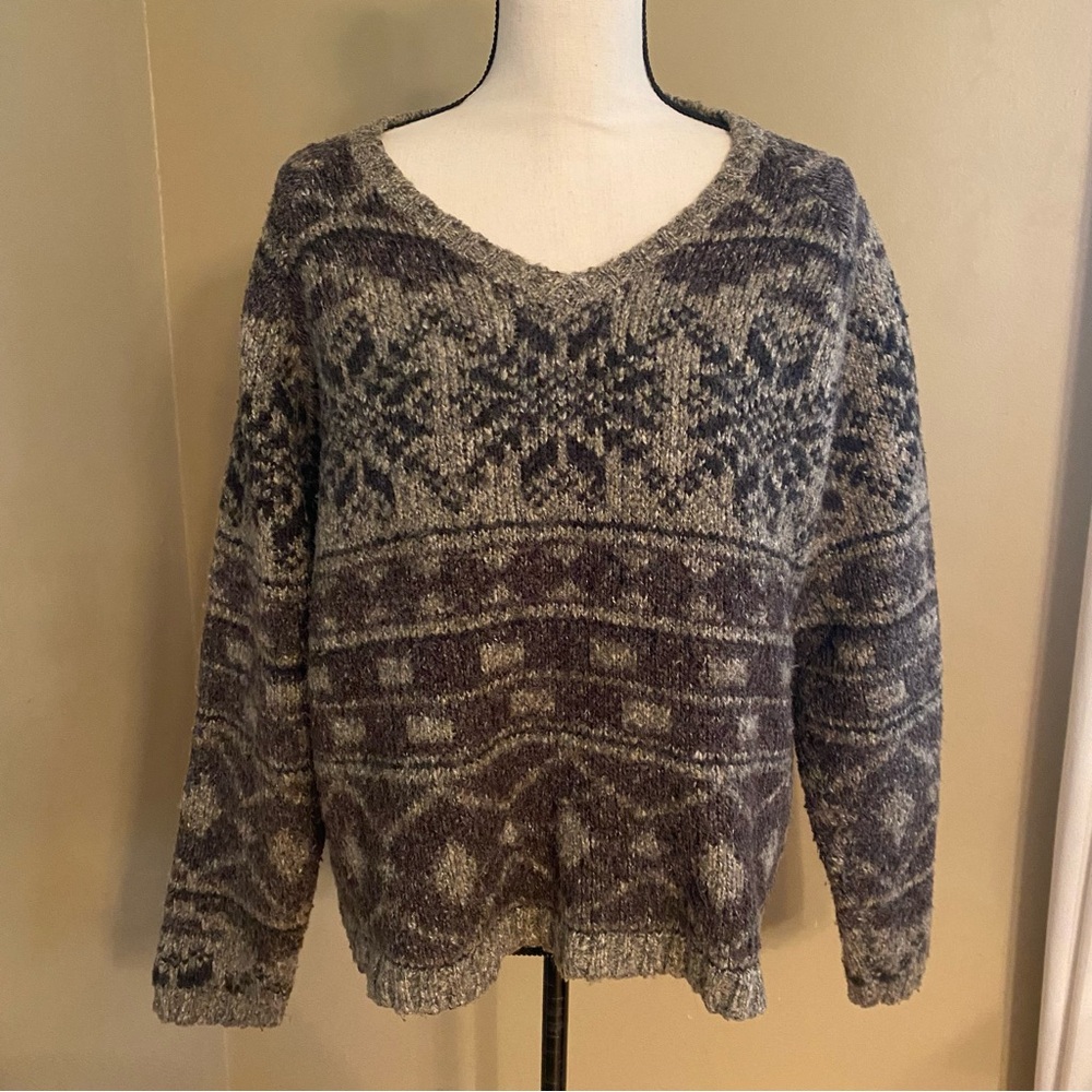 STO Vintage Fair Isle V-Neck Wool Blend Earth Toned Sweater.  XL